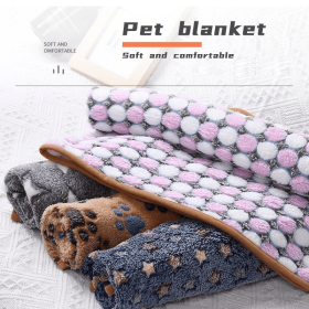 Dog Cat Pet Blanket (Color: Leather red star pat, size: For big dogs104X75cm)